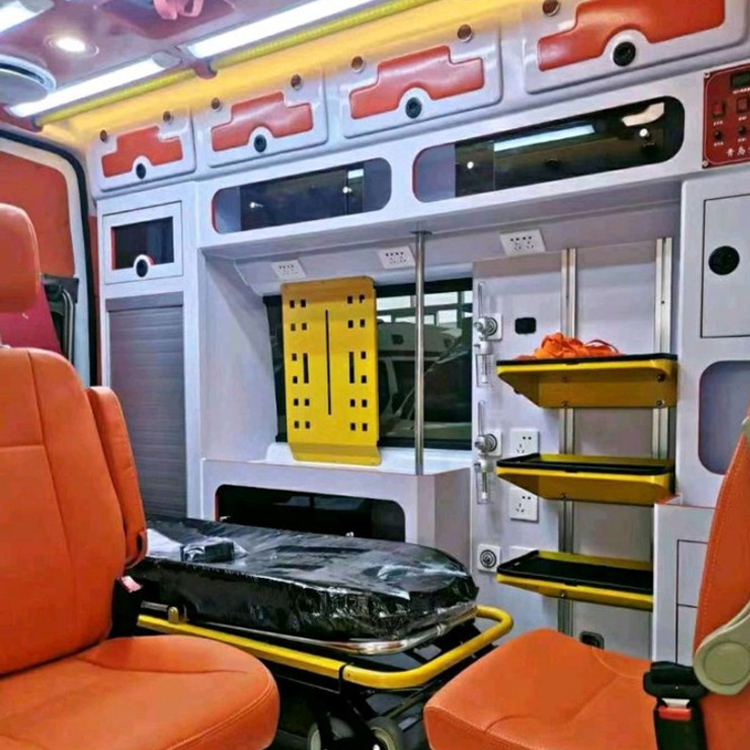 新宾长途救护车护送病人租赁价格